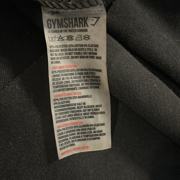 Gym shark open back pullover hoodie - Picture 4 of 4